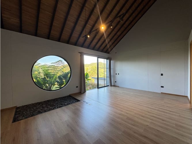 Casa de 3 alcobas en venta en Guayabito, El Retiro, 1750 m² · foto 19 de 24