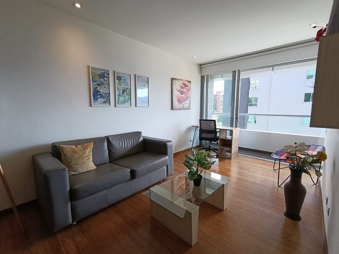 Apartaestudio en arriendo en Los Naranjos, Medellín, 56 m² · foto 6 de 17