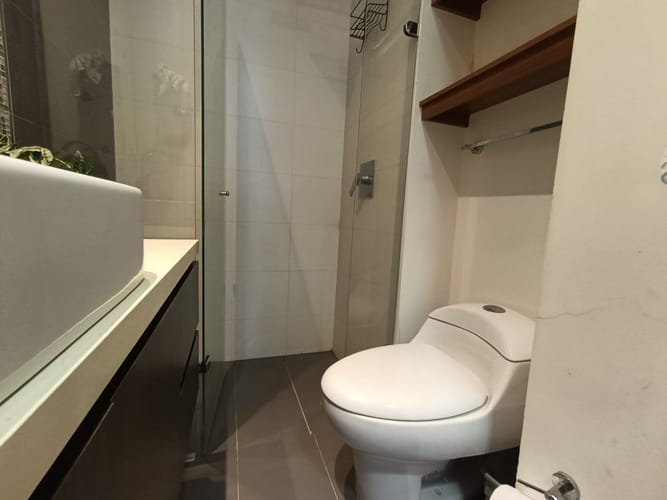 Apartaestudio en arriendo en Los Naranjos, Medellín, 56 m² · foto 15 de 17