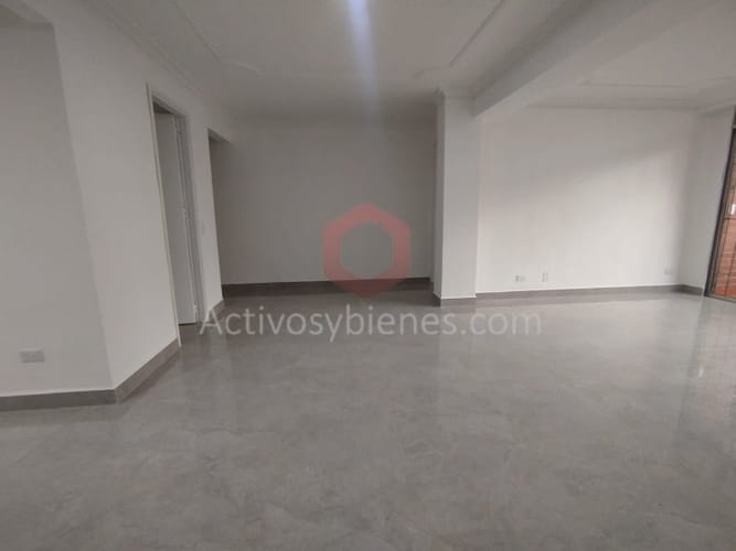 Apartamento de 4 alcobas en arriendo en Laureles, Medellín, 100 m² · foto 4 de 16