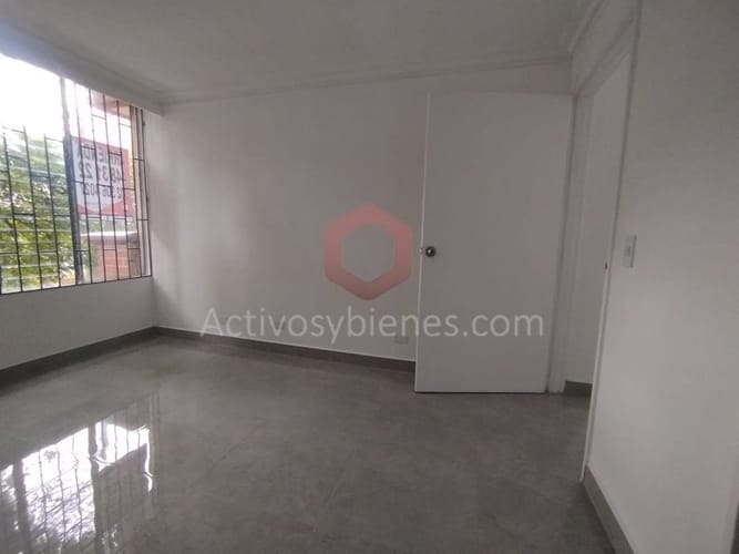 Apartamento de 4 alcobas en arriendo en Laureles, Medellín, 100 m² · foto 6 de 16