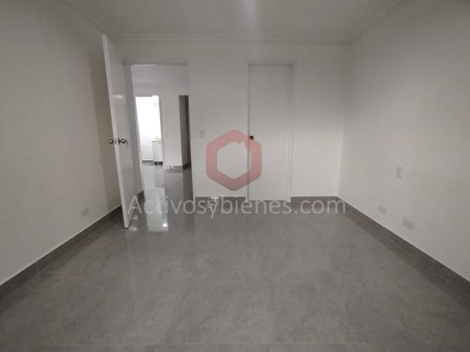 Apartamento de 4 alcobas en arriendo en Laureles, Medellín, 100 m² · foto 7 de 16