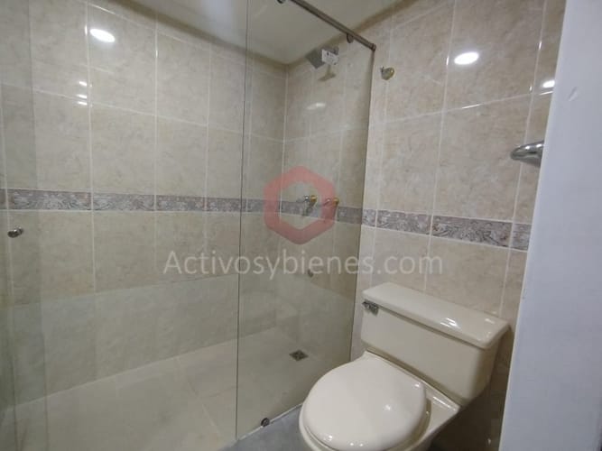 Apartamento de 4 alcobas en arriendo en Laureles, Medellín, 100 m² · foto 9 de 16