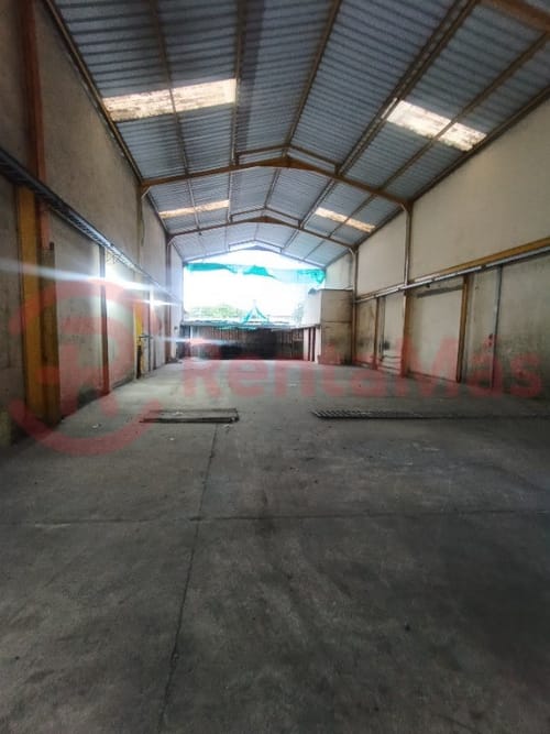 Bodega en venta en El Llano, Cúcuta, 421 m² · foto 3 de 11