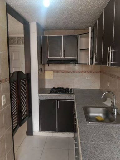 Apartamento de 3 alcobas en arriendo en Nueva Castilla, Bogotá, 50 m² · foto 2 de 14