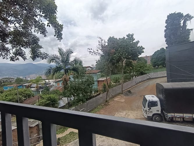 Bodega en arriendo en Poblado Del Sur, La Estrella, 104 m² · foto 3 de 11