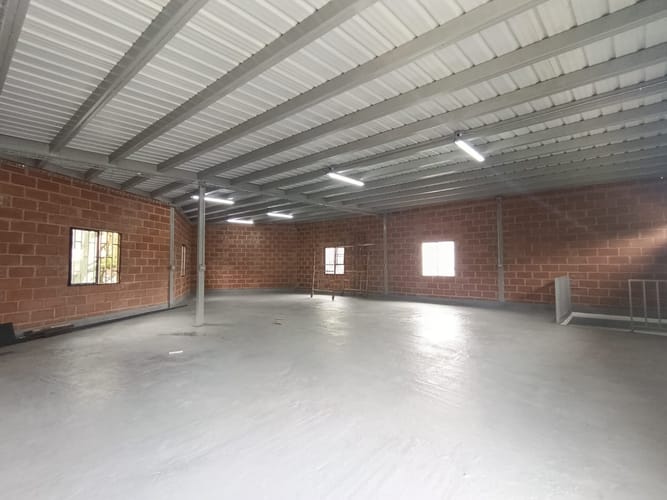 Bodega en arriendo en Poblado Del Sur, La Estrella, 104 m² · foto 4 de 11