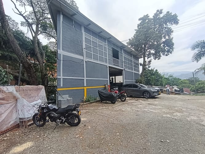 Bodega en arriendo en Poblado Del Sur, La Estrella, 104 m² · foto 5 de 11