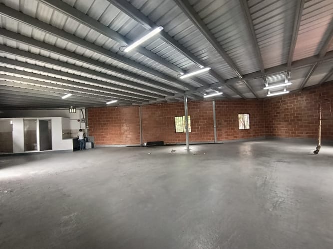 Bodega en arriendo en Poblado Del Sur, La Estrella, 104 m² · foto 10 de 11