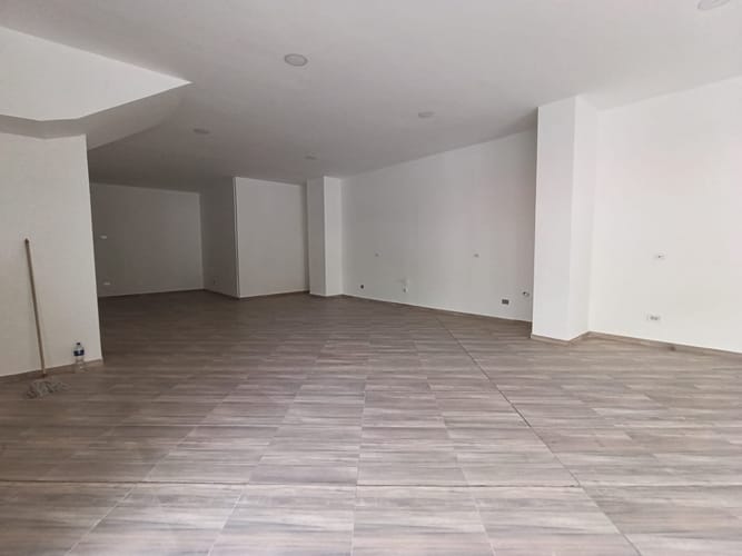Local en arriendo en Camino Verde, Envigado, 130 m² · foto 3 de 12