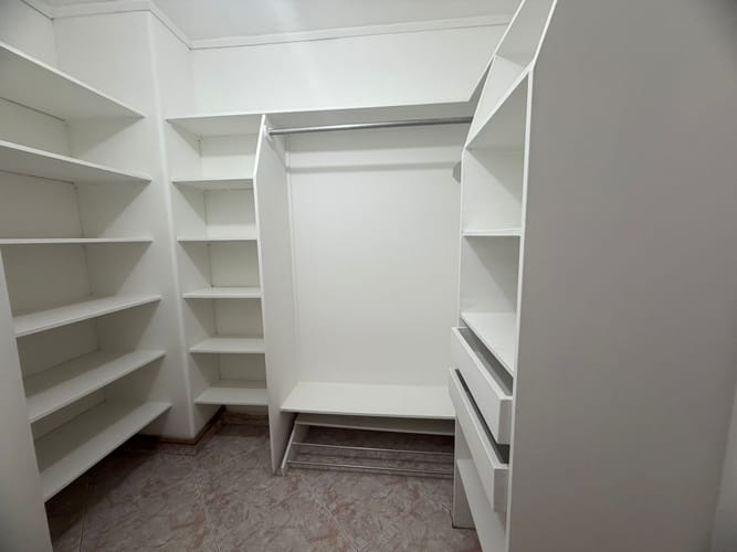 Apartamento de 3 alcobas en arriendo en El Poblado, Medellín, 140 m² · foto 5 de 20