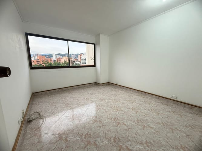 Apartamento de 3 alcobas en arriendo en El Poblado, Medellín, 140 m² · foto 9 de 20