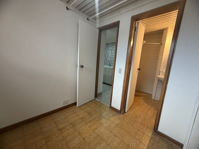 Apartamento de 3 alcobas en arriendo en El Poblado, Medellín, 140 m² · foto 14 de 20