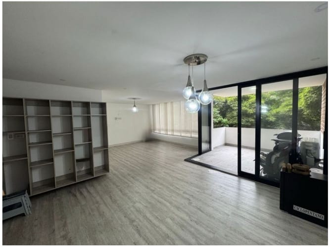 Apartamento de 3 alcobas en venta en El Poblado, Medellín, 169 m² · foto 5 de 18