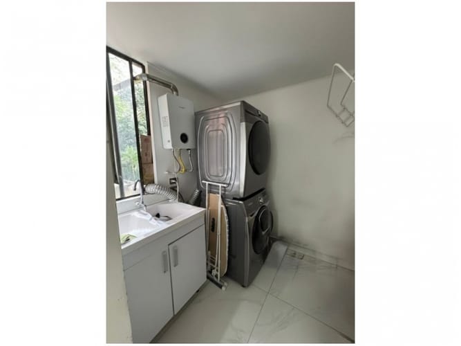 Apartamento de 3 alcobas en venta en El Poblado, Medellín, 169 m² · foto 9 de 18