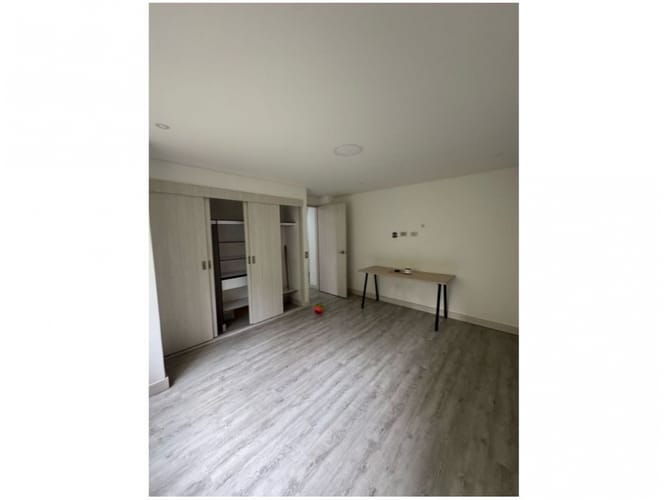 Apartamento de 3 alcobas en venta en El Poblado, Medellín, 169 m² · foto 14 de 18