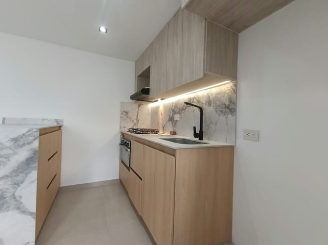 Apartamento de 3 alcobas en arriendo en Cabañas, Bello, 49 m² · foto 2 de 16
