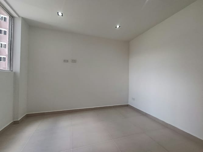 Apartamento de 3 alcobas en arriendo en Cabañas, Bello, 49 m² · foto 15 de 16