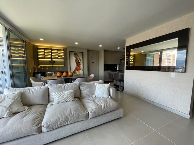 Apartamento de 3 alcobas en arriendo en El Poblado, Medellín, 110 m² · foto 7 de 20