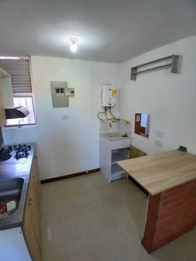 Apartaestudio en arriendo en Villanueva, Medellín, 45 m² · foto 2 de 11