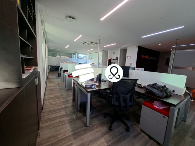 Oficina en venta en Los Balsos, Medellín, 121 m² · foto 9 de 16