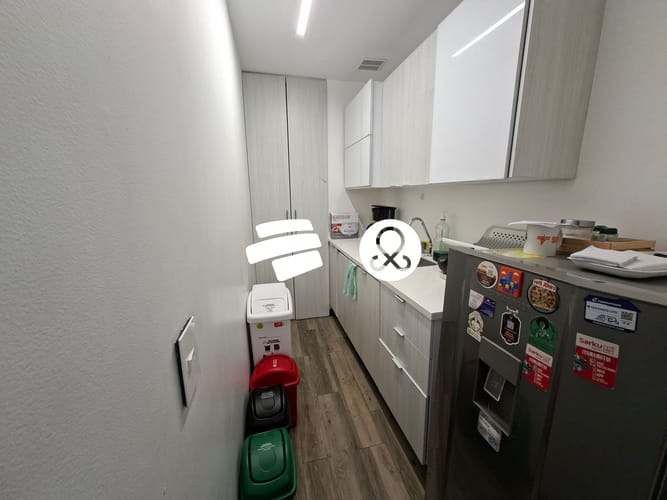 Oficina en venta en Los Balsos, Medellín, 121 m² · foto 11 de 16