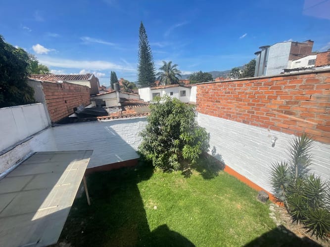 Casa de 5 alcobas en arriendo en Laureles, Medellín, 500 m² · foto 3 de 20