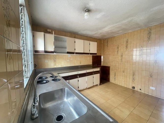 Casa de 5 alcobas en arriendo en Laureles, Medellín, 500 m² · foto 18 de 20