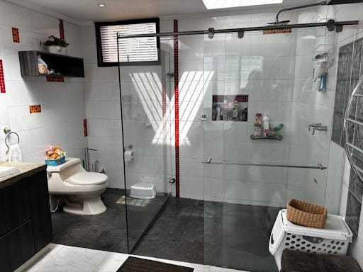 Casa de 4 alcobas en venta en San Jose De Bavaria, Bogotá, 200 m² · foto 21 de 24