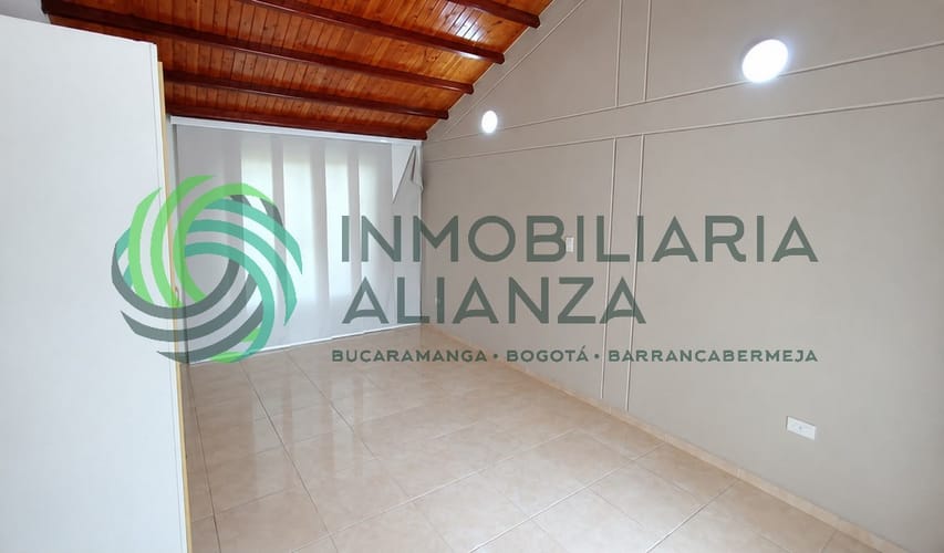 Casa de 3 alcobas en venta en Versalles, Floridablanca, 129 m² · foto 7 de 22