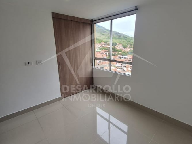 Apartamento de 3 alcobas en venta en La Navarra, Bello, 56 m² · foto 11 de 21