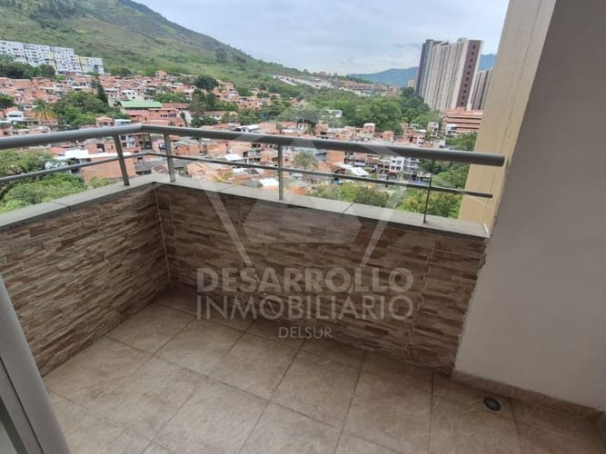 Apartamento de 3 alcobas en venta en La Navarra, Bello, 56 m² · foto 13 de 21