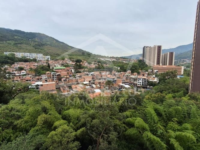 Apartamento de 3 alcobas en venta en La Navarra, Bello, 56 m² · foto 17 de 21