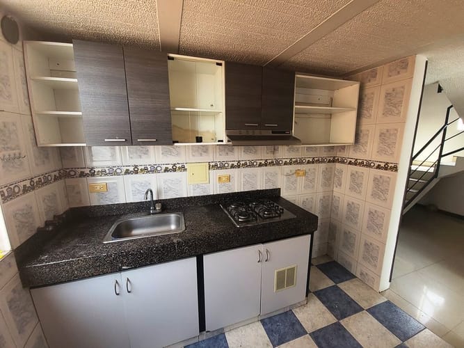 Apartamento de 3 alcobas en venta en Plaza De Las Américas, Bogotá, 74 m² · foto 3 de 20