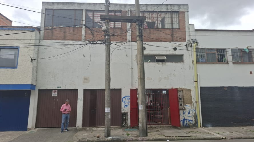Casa de 5 alcobas en venta en Salazar Gomez, Bogotá, 638 m² · foto 11 de 24