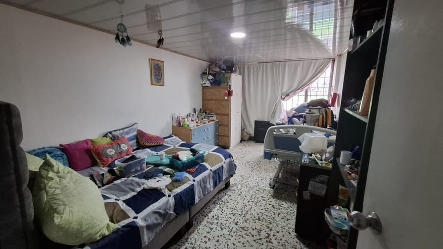 Casa de 5 alcobas en venta en Salazar Gomez, Bogotá, 638 m² · foto 16 de 24