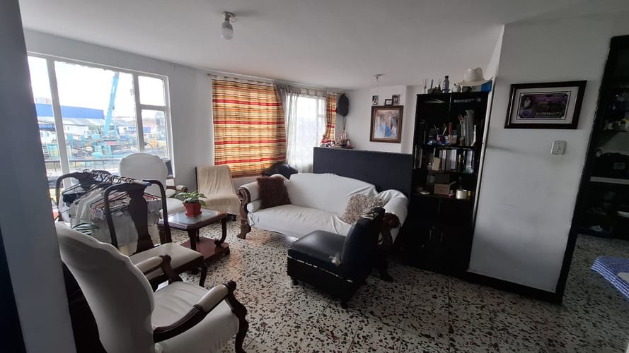Casa de 5 alcobas en venta en Salazar Gomez, Bogotá, 638 m² · foto 19 de 24