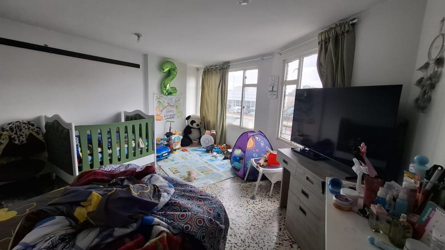 Casa de 5 alcobas en venta en Salazar Gomez, Bogotá, 638 m² · foto 23 de 24