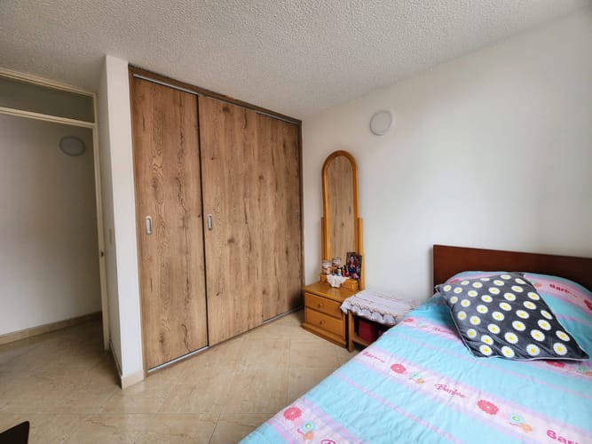 Apartamento en venta en Plaza Imperial Centro Comercial, Bogotá · foto 13 de 24