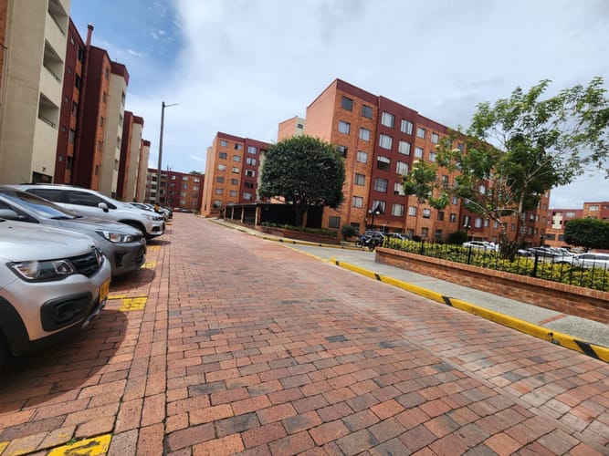 Apartamento en venta en Plaza Imperial Centro Comercial, Bogotá · foto 24 de 24