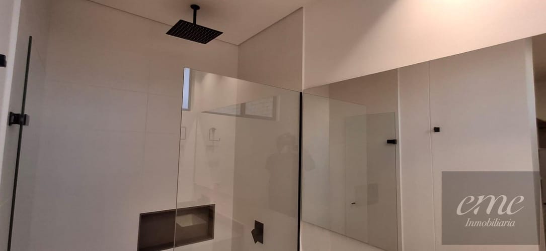 Casa de 3 alcobas en venta en El Porvenir, Rionegro, 328 m² · foto 11 de 24