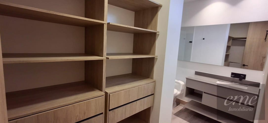 Casa de 3 alcobas en venta en El Porvenir, Rionegro, 328 m² · foto 17 de 24