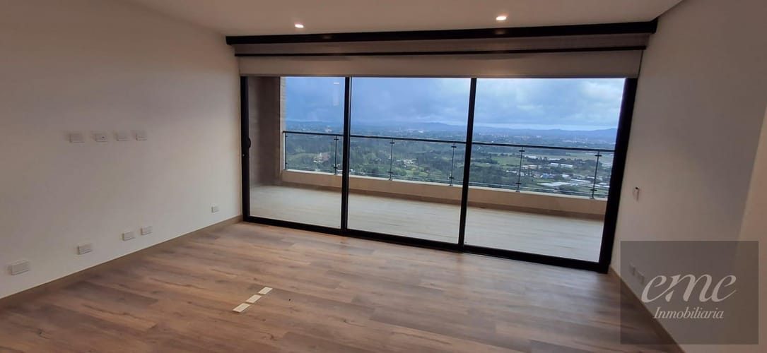 Casa de 3 alcobas en venta en El Porvenir, Rionegro, 328 m² · foto 19 de 24
