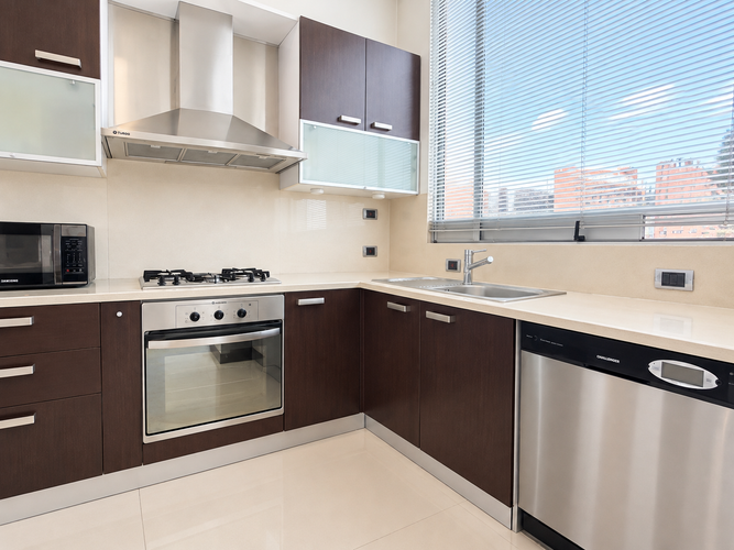 Apartamento de 2 alcobas en arriendo en Los Rosales, Bogotá, 114 m² · foto 3 de 15