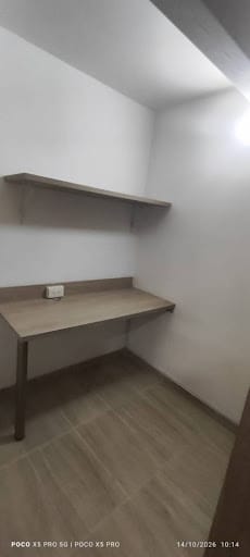 Apartaestudio en arriendo en La Castellana, Medellín, 40 m² · foto 7 de 17
