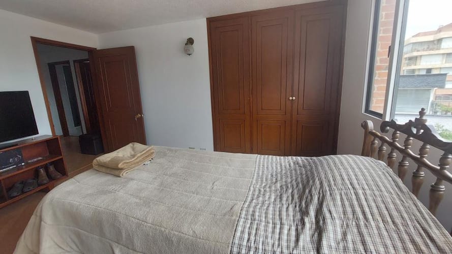 Apartamento de 3 alcobas en venta en La Cabrera, Bogotá, 190 m² · foto 6 de 24
