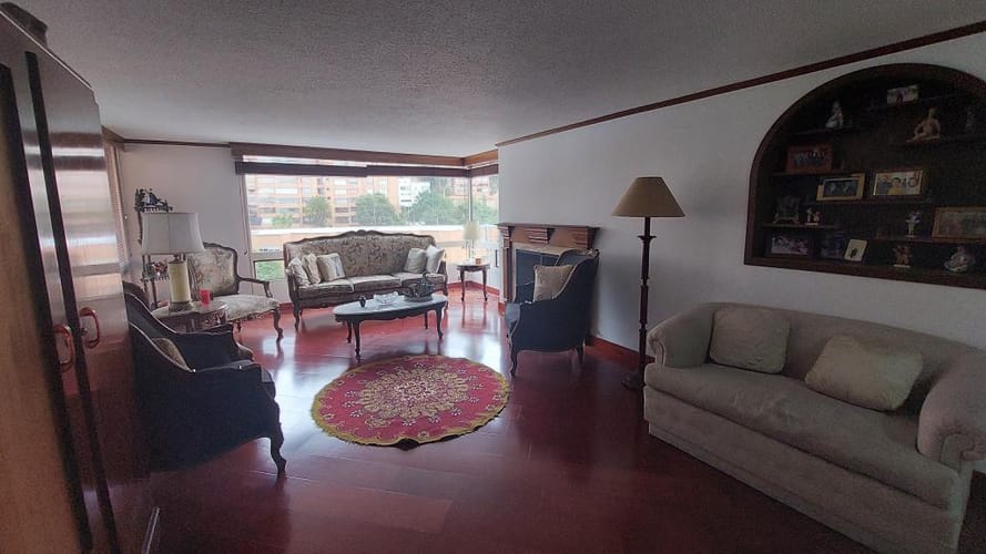 Apartamento de 3 alcobas en venta en La Cabrera, Bogotá, 190 m² · foto 8 de 24