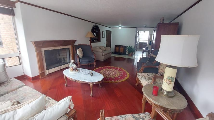 Apartamento de 3 alcobas en venta en La Cabrera, Bogotá, 190 m² · foto 9 de 24