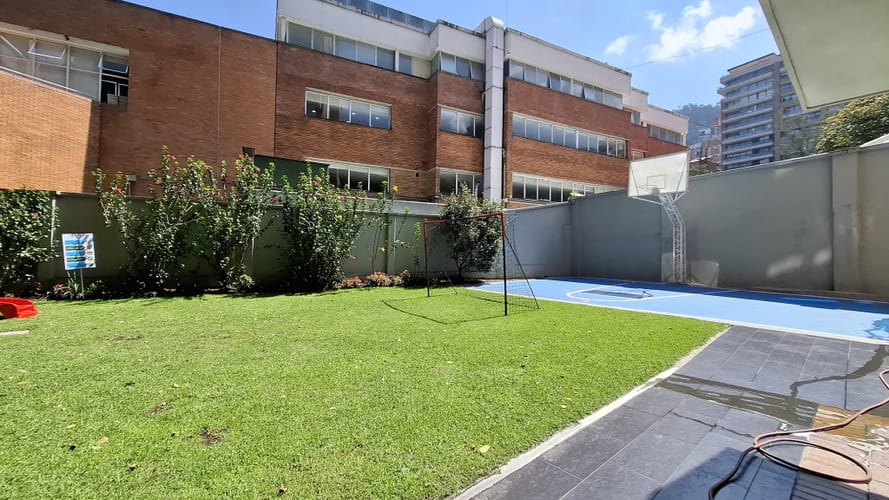 Apartamento de 3 alcobas en venta en La Cabrera, Bogotá, 190 m² · foto 11 de 24