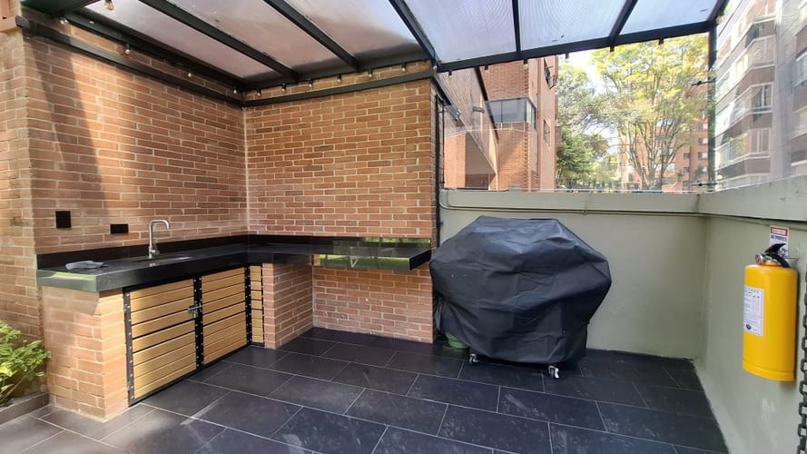 Apartamento de 3 alcobas en venta en La Cabrera, Bogotá, 190 m² · foto 14 de 24